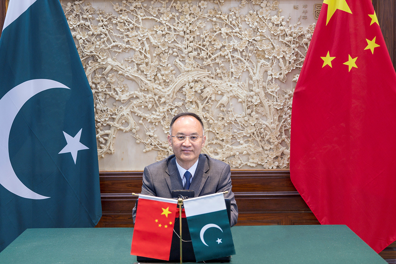 Send-off ceremony held for students proceeding on Chinese scholarships