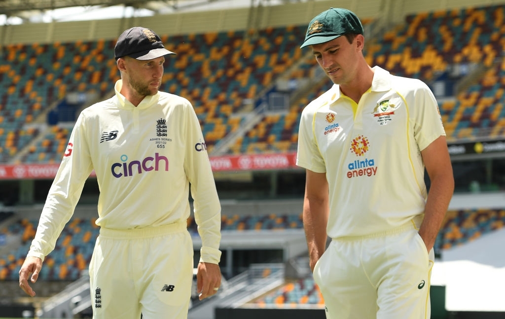 Arch-rivals poised for Ashes battle after troubled build-up