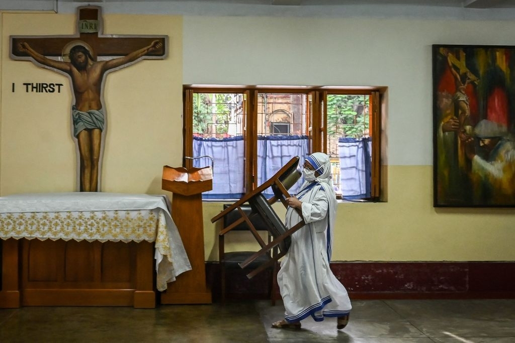 India restricts foreign funding for Mother Teresa charity