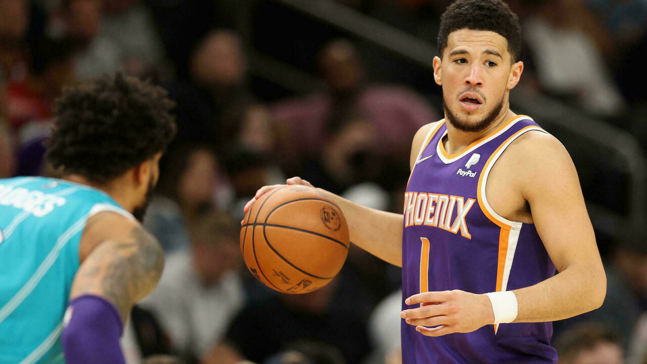 Booker makes impact in return, Trail Blazers cool off Grizzlies