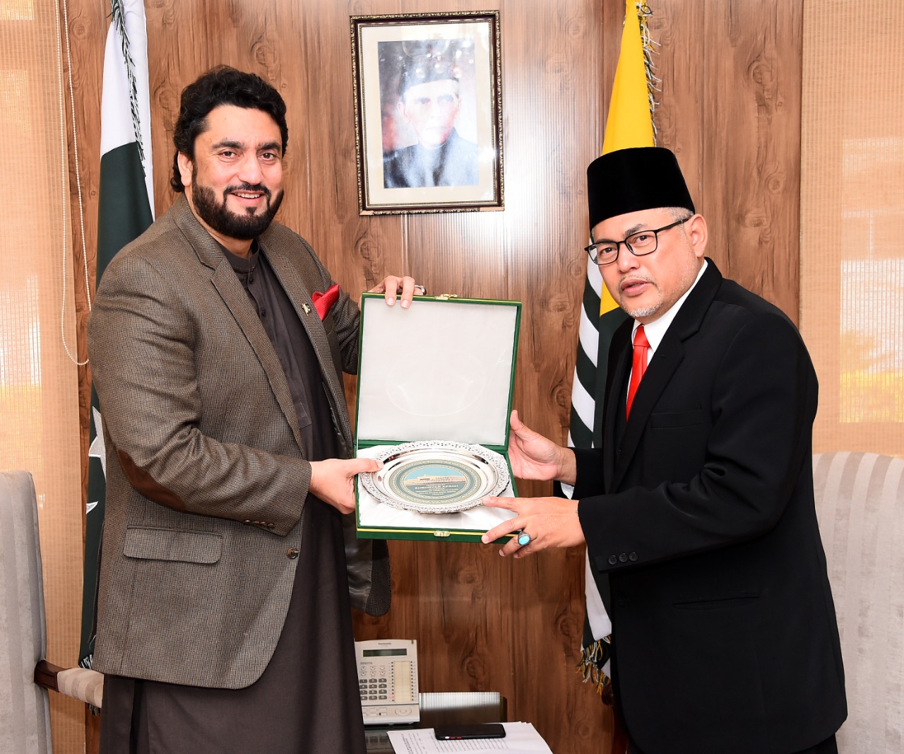 India failed in silencing Kashmiris despite allout attack on media, rights groups, Shehryar Afridi