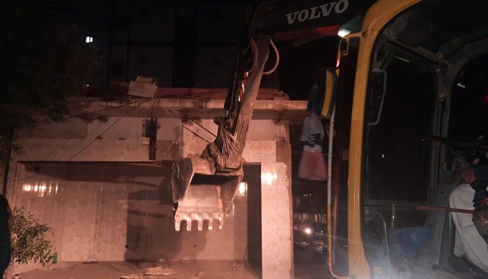 Occupied park land vacated in Karachi anti-encroachment operation