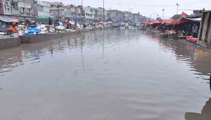 Flood warning issued for Islamabad's nullahs after heavy rainfall