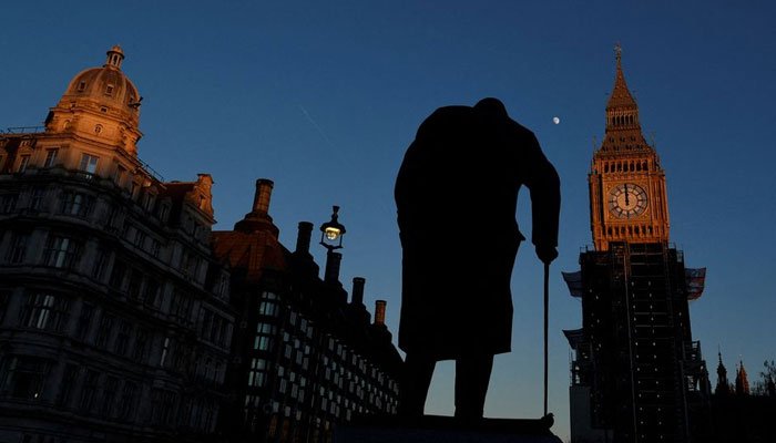 Britain's MI5 spy service warns lawmakers over Chinese agent of influence