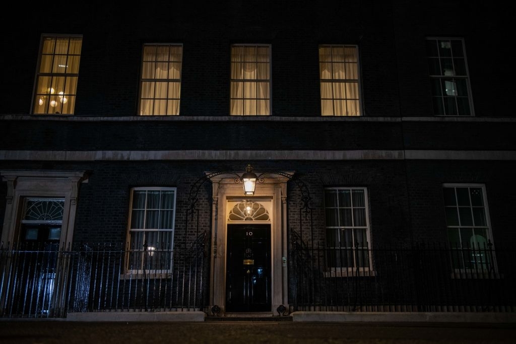 UK to send first asylum seekers to Rwanda