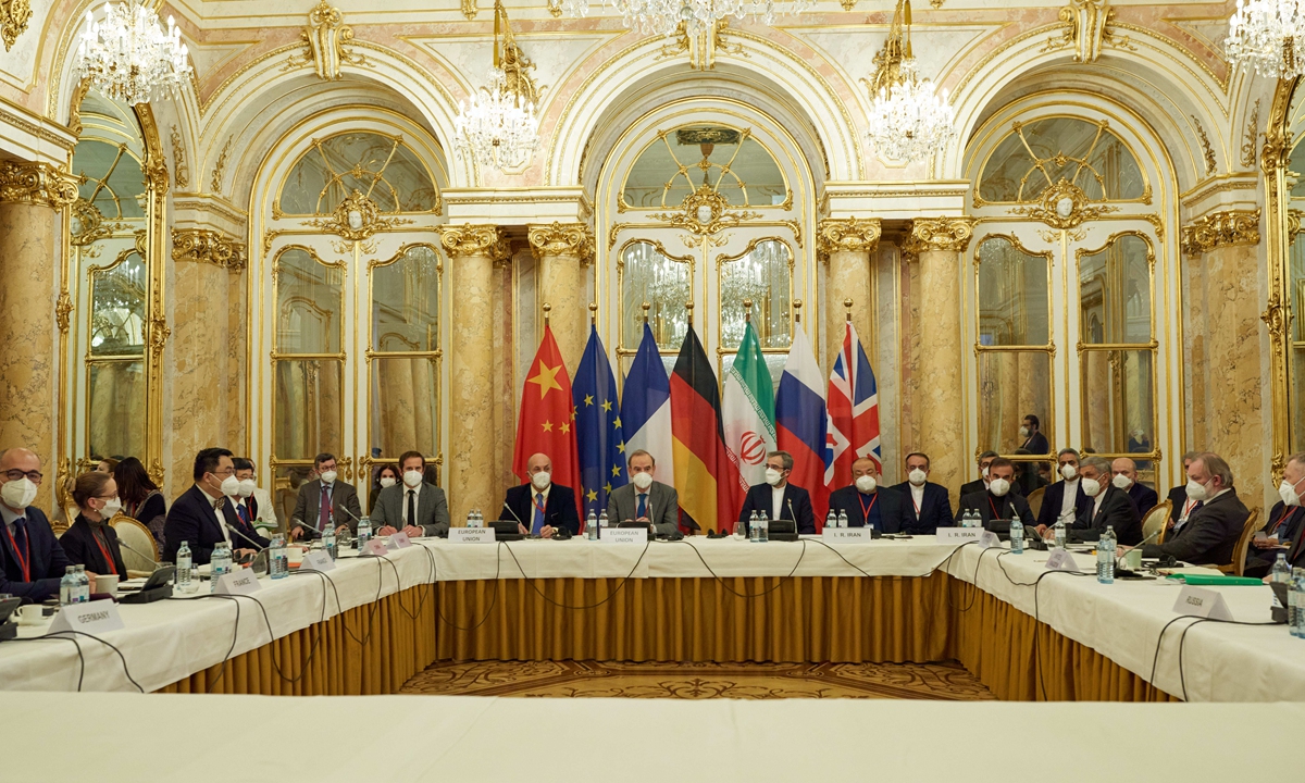 Iran nuclear deal 'close', European diplomats to consult with ministers