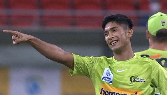 Mohammad Hasnain to undergo test on bowling action after being reported by umpires in Big Bash League