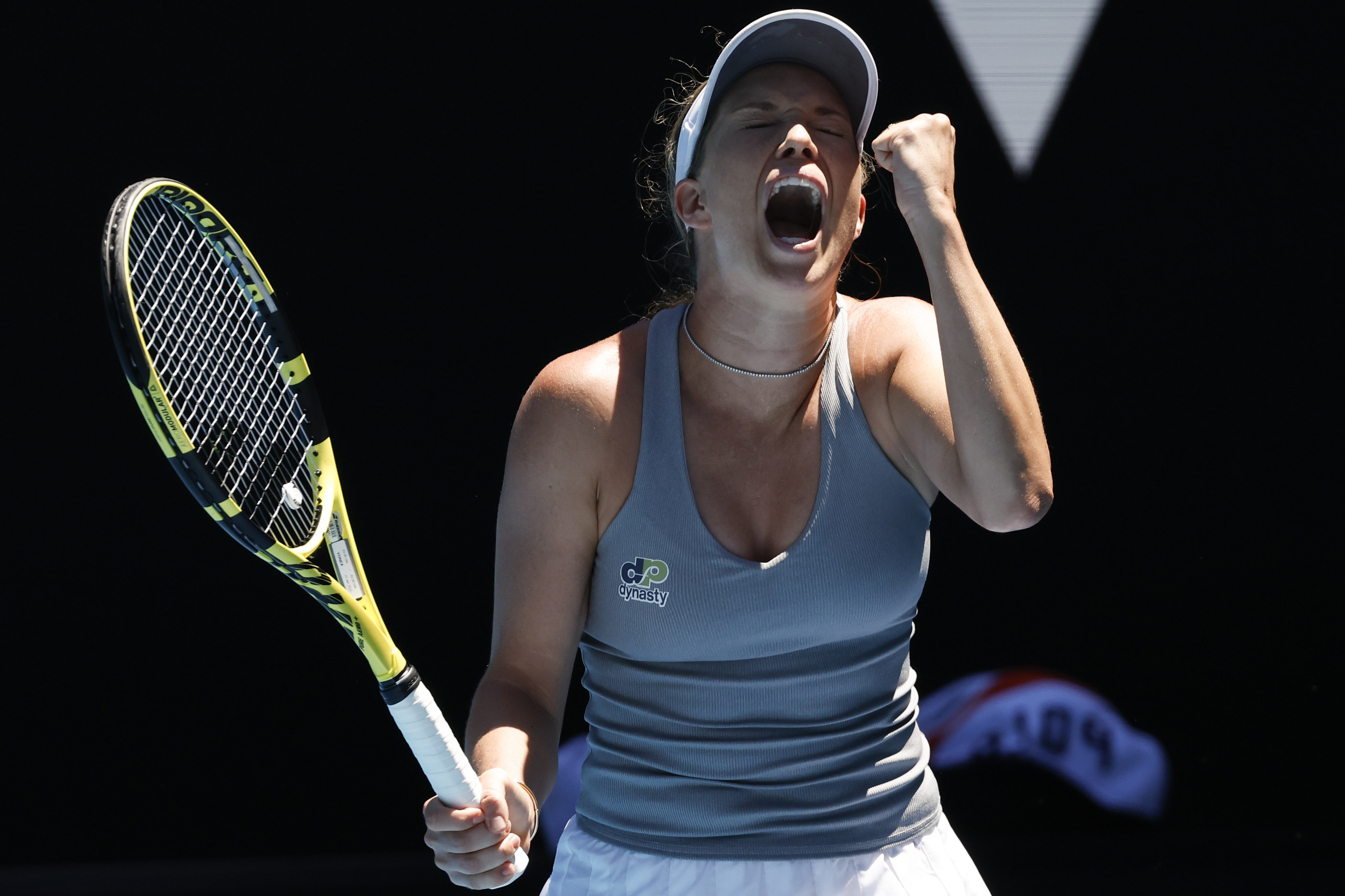 Collins beats Cornet to make Australian Open semi-final