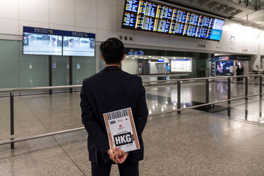 Hong Kong extends ban on flights from eight countries, including Pakistan