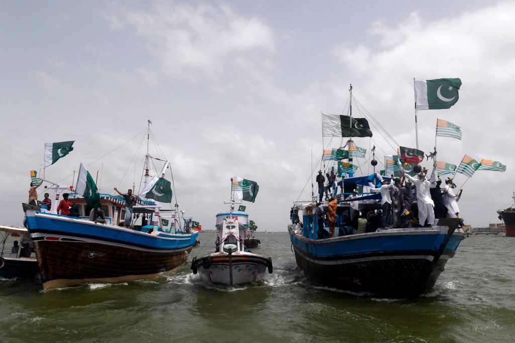 India border guard seizes 11 Pakistan fishing boats