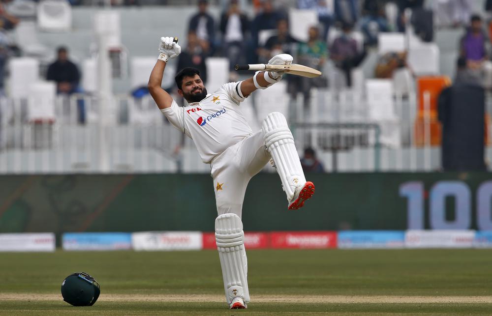 Australia trail Pakistan by 471 runs after Azhar Ali’s 185
