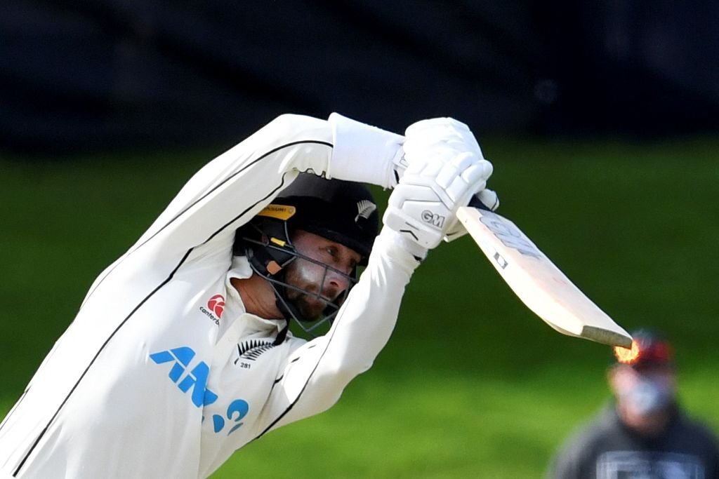 Conway falls for 92 as South Africa scent victory in New Zealand