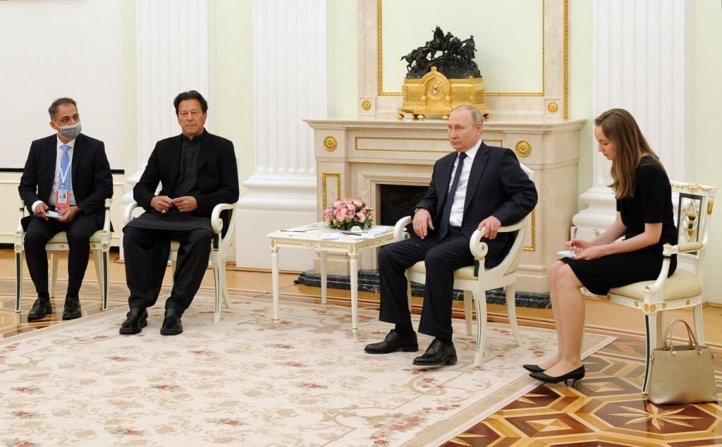 Pakistan to import wheat, natural gas from Russia