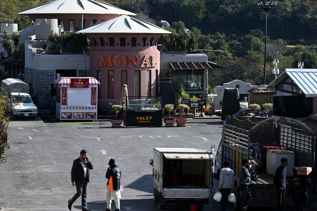 Top court nixes IHC order to seal hilltop Islamabad restaurant