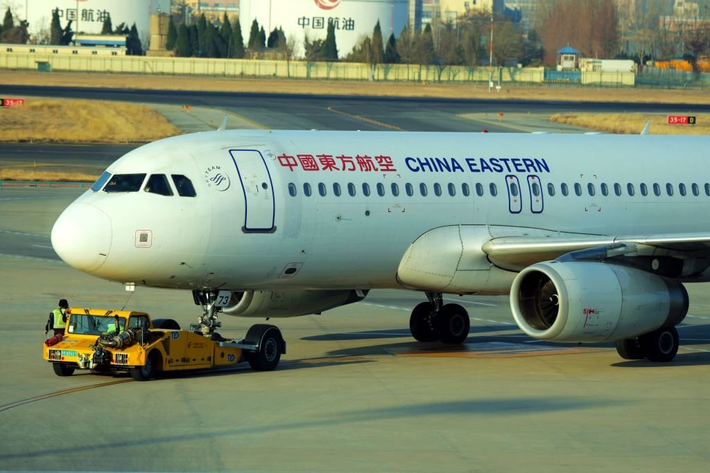Chinese Boeing crashes with 132 on board, no sign of survivors