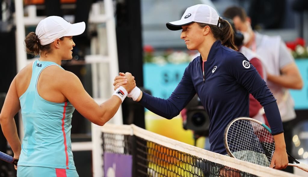 Swiatek poised to be No.1 with Barty coming off ranking list