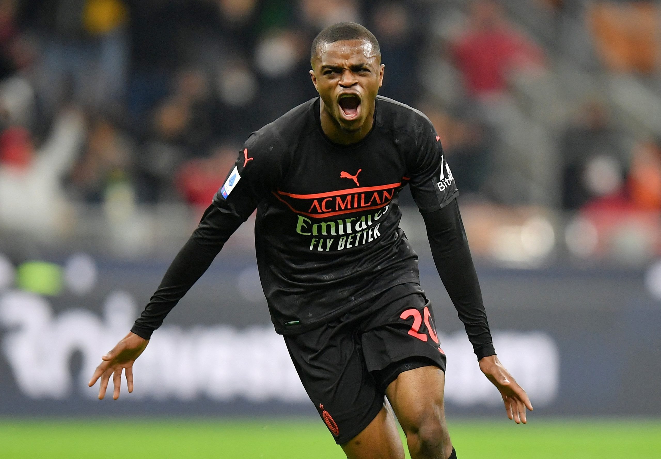 Milan edge Empoli to stay top