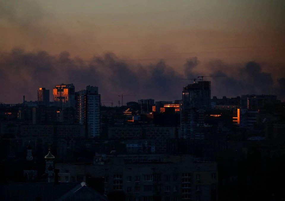 Fighting rages outside Kyiv