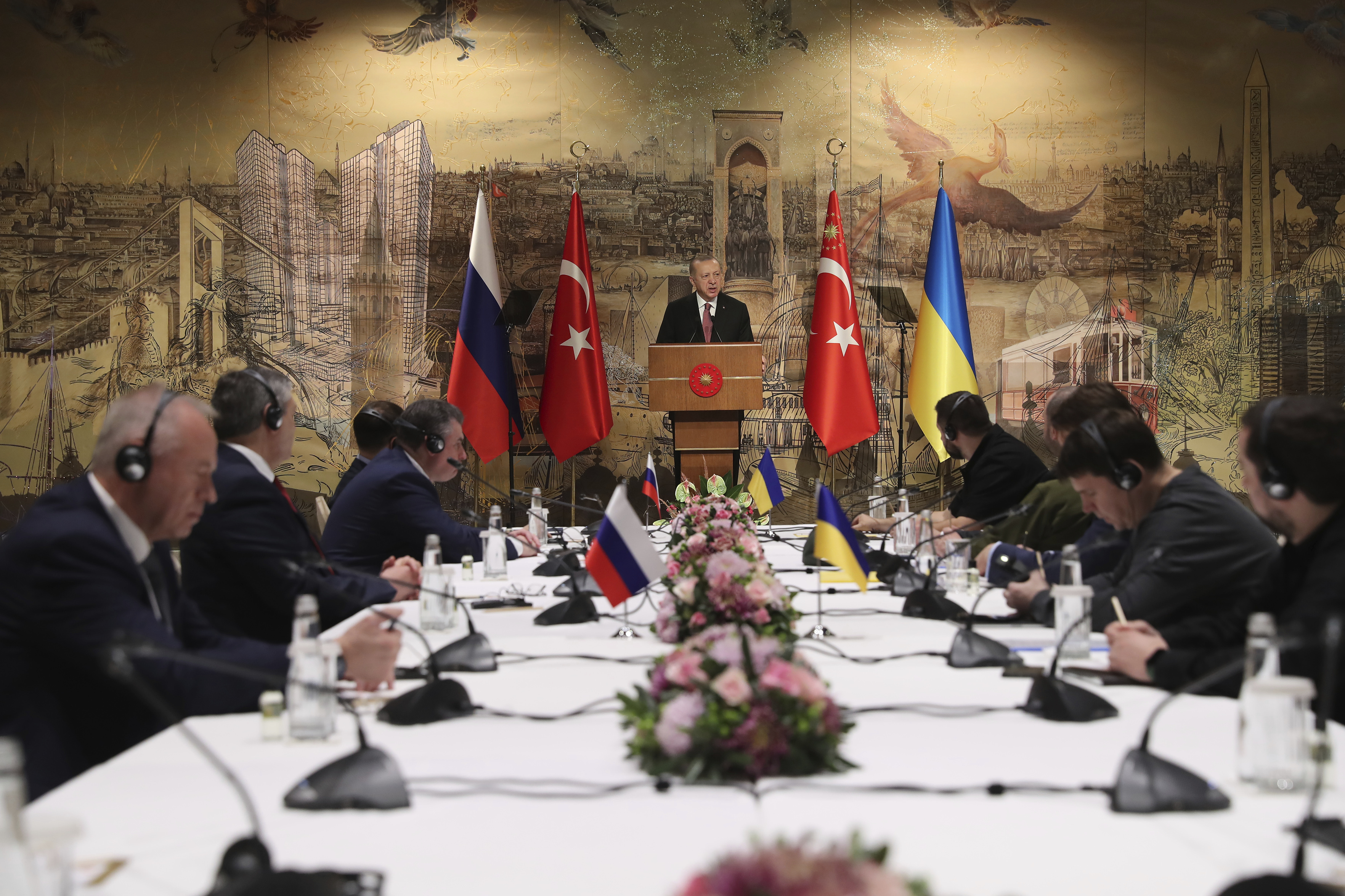 Peace Talks: Russia to significantly cut military activities near Kyiv, Chernihiv