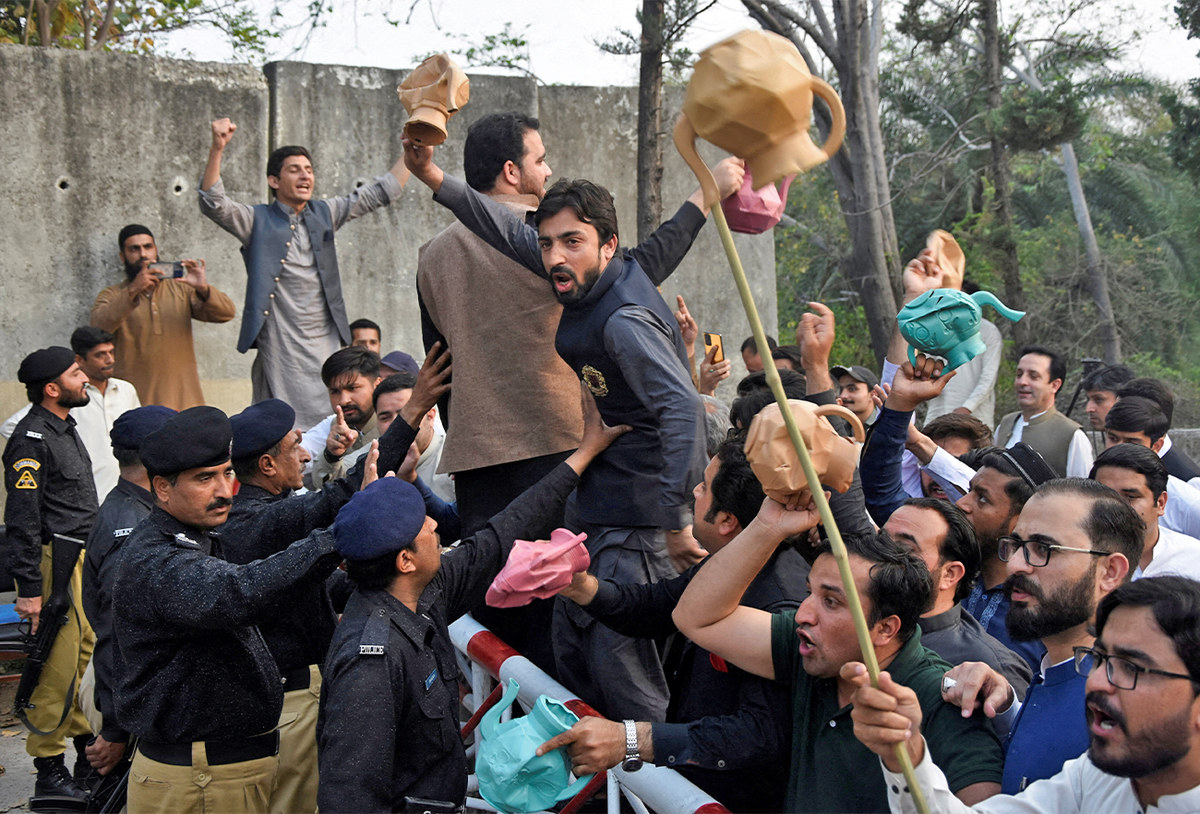 Shahbaz condemns Sindh House storming