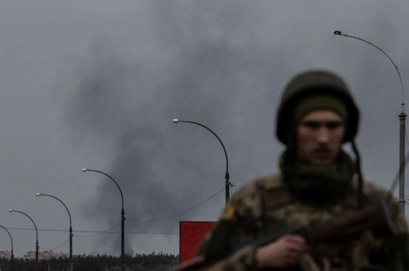 Ukrainians leave Sumy in first evacuation corridor agreed with Russia