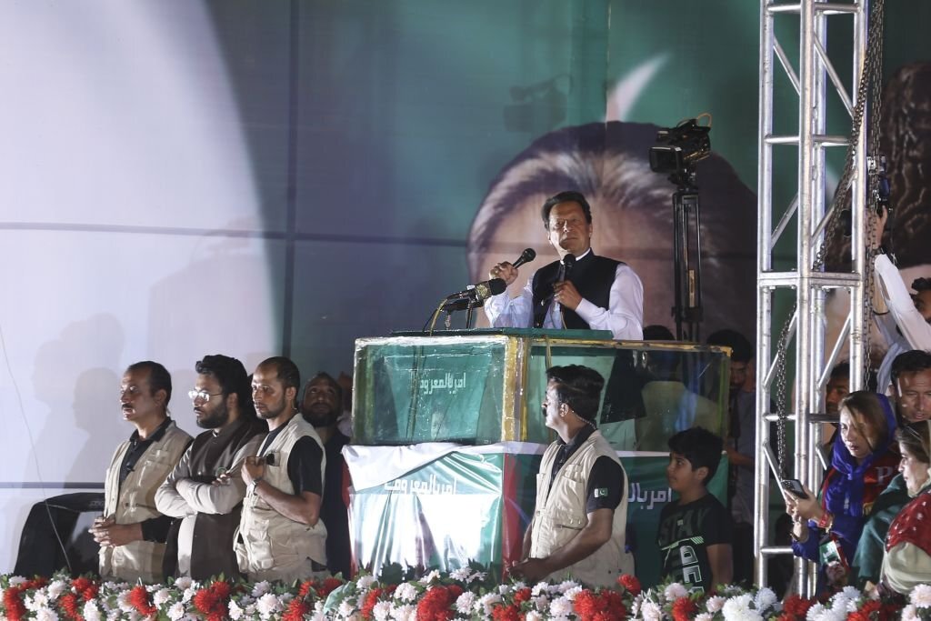 Imran requests SC to form commission to probe Lettergate