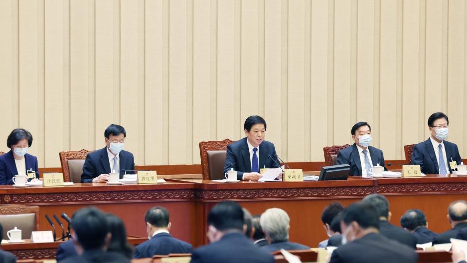 China's top legislature opens key committee session