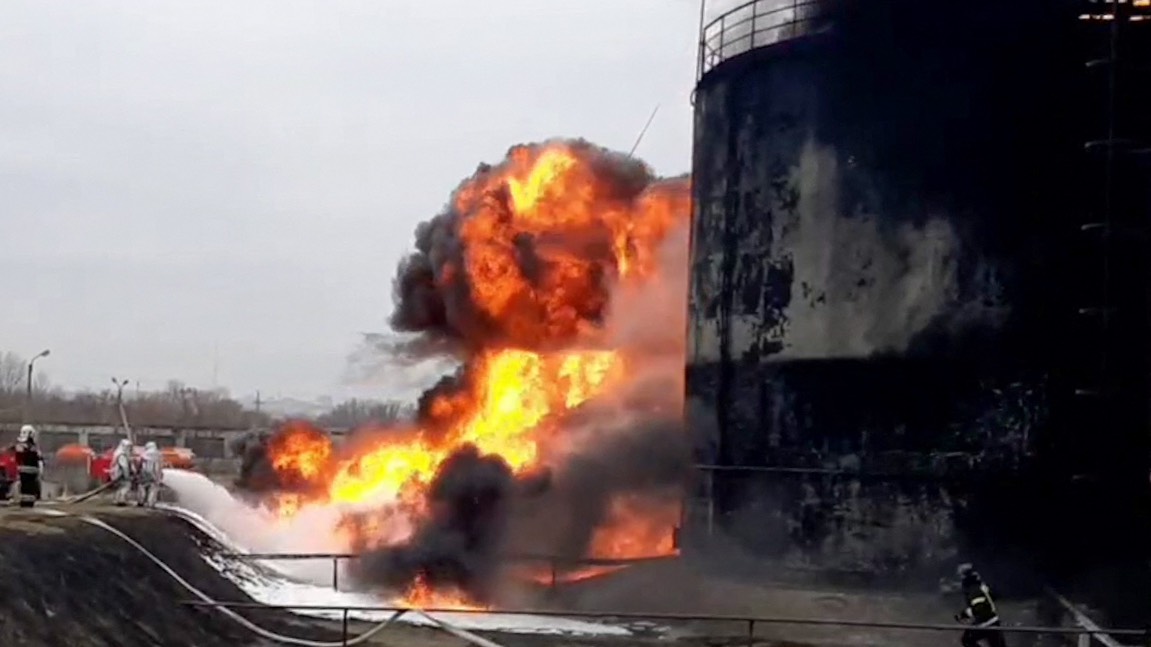 Ukraine conflict day 37: Ukraine neither confirms nor denies fuel depot attack