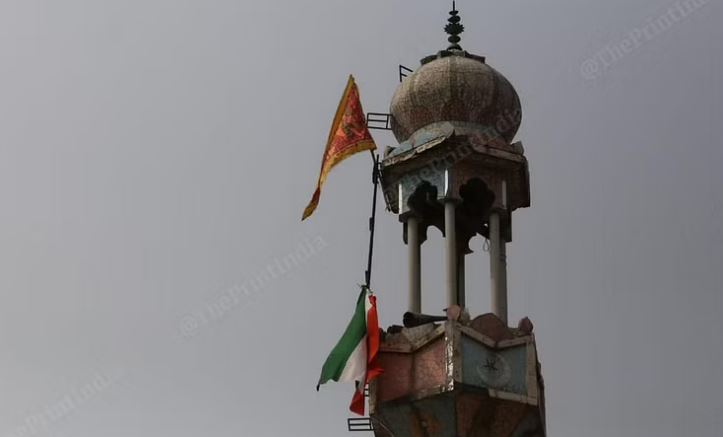Police in India arrest seven people for desecrating mosques