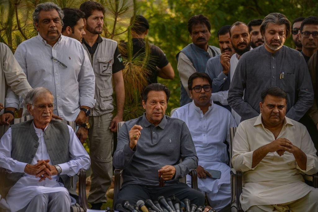 Sloganeering case: police barred from booking PTI leaders under blasphemy