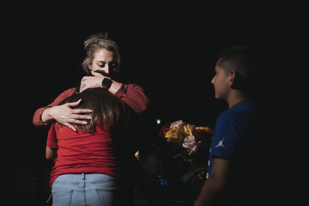 Teen gunman kills 15 at Texas elementary school
