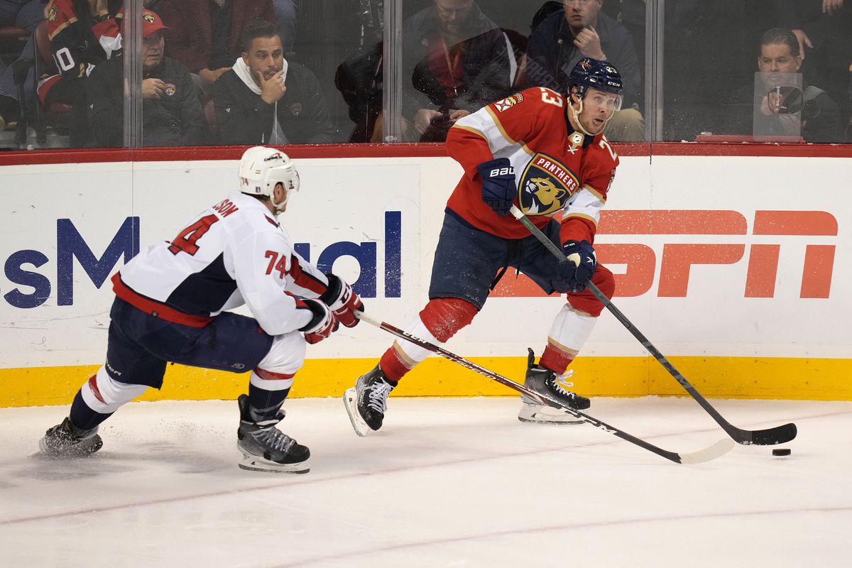 NHL roundup: Carter Verhaeghe (5 points) leads Panthers' rally