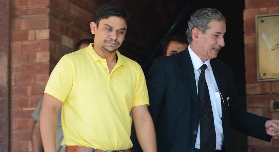Ex-cricketer from Pakistan Khalid Latif on trial in Dutch MP threat case