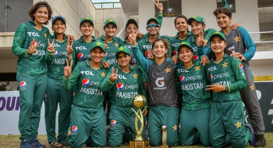 Pakistan whitewash Sri Lanka in T20I series