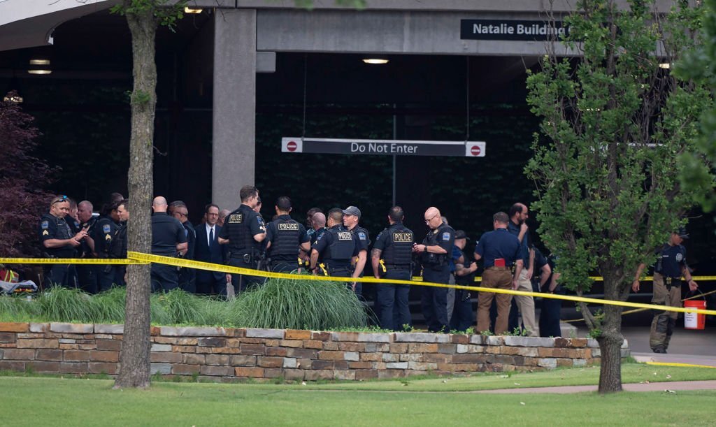 Gunman kills four at Oklahoma hospital complex, police say