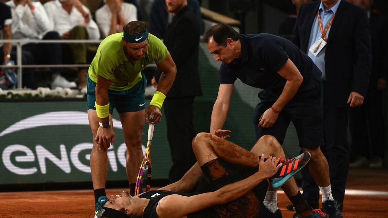 Zverev undergoes ankle surgery