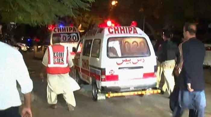 Truck driver beaten to death over minor dispute in Karachi