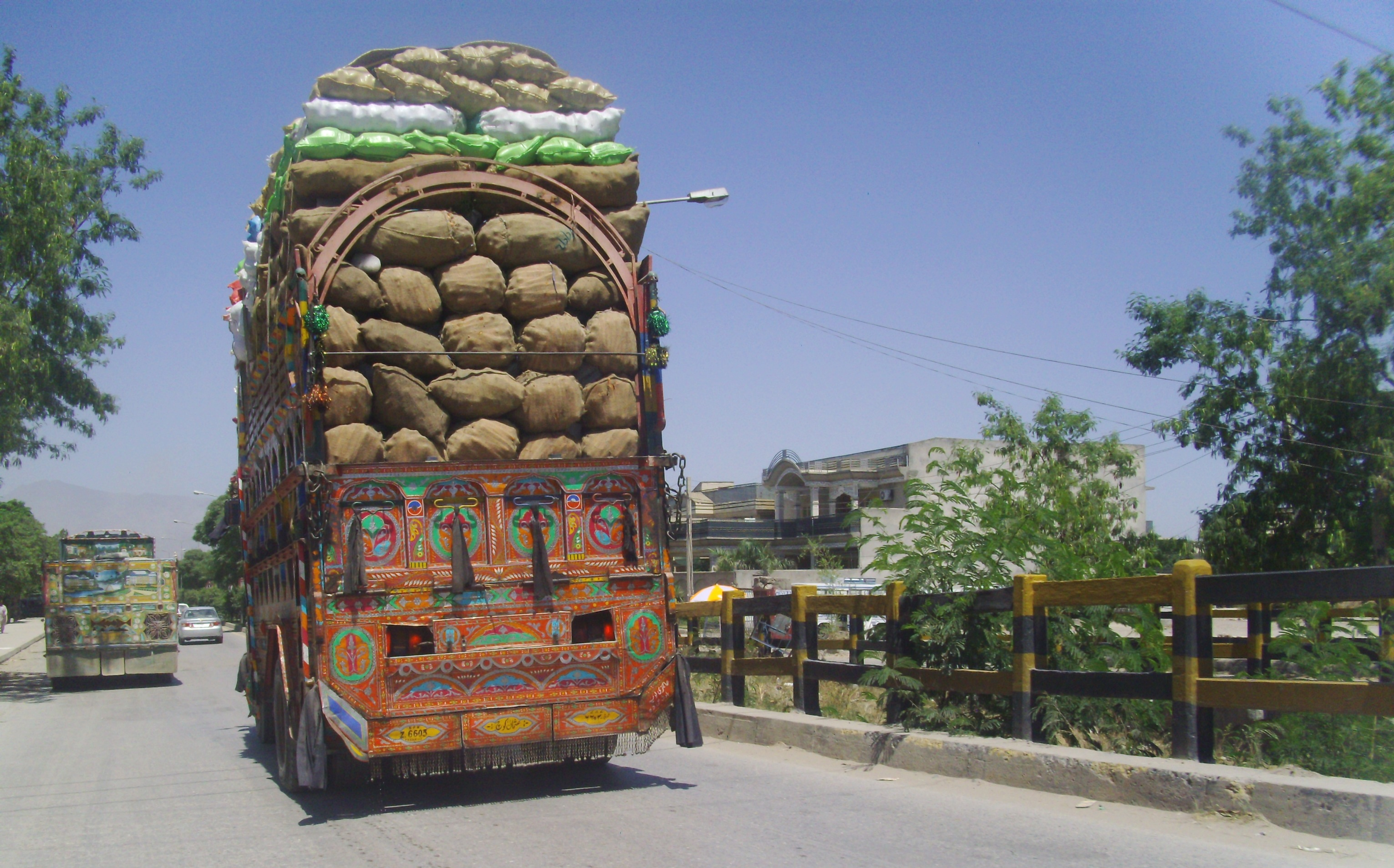 1000 wheat bags recovered from warehouse, three held