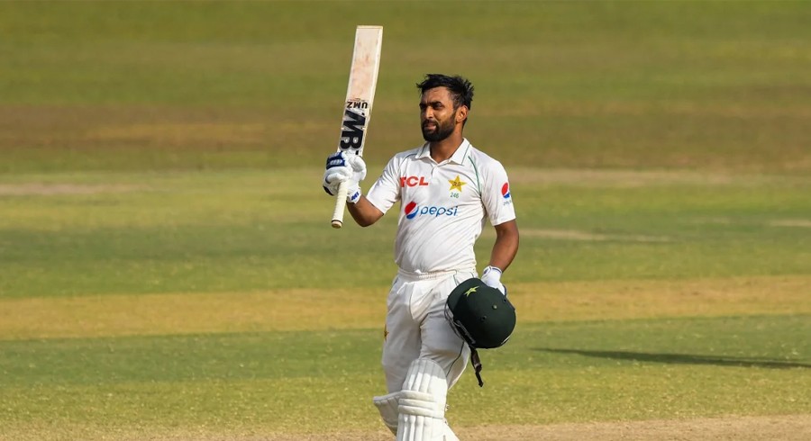 Shafique scores hundred to keep Pakistan on course in big chase against Sri Lanka