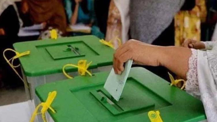 Shadows of uncertainty on the political horizon