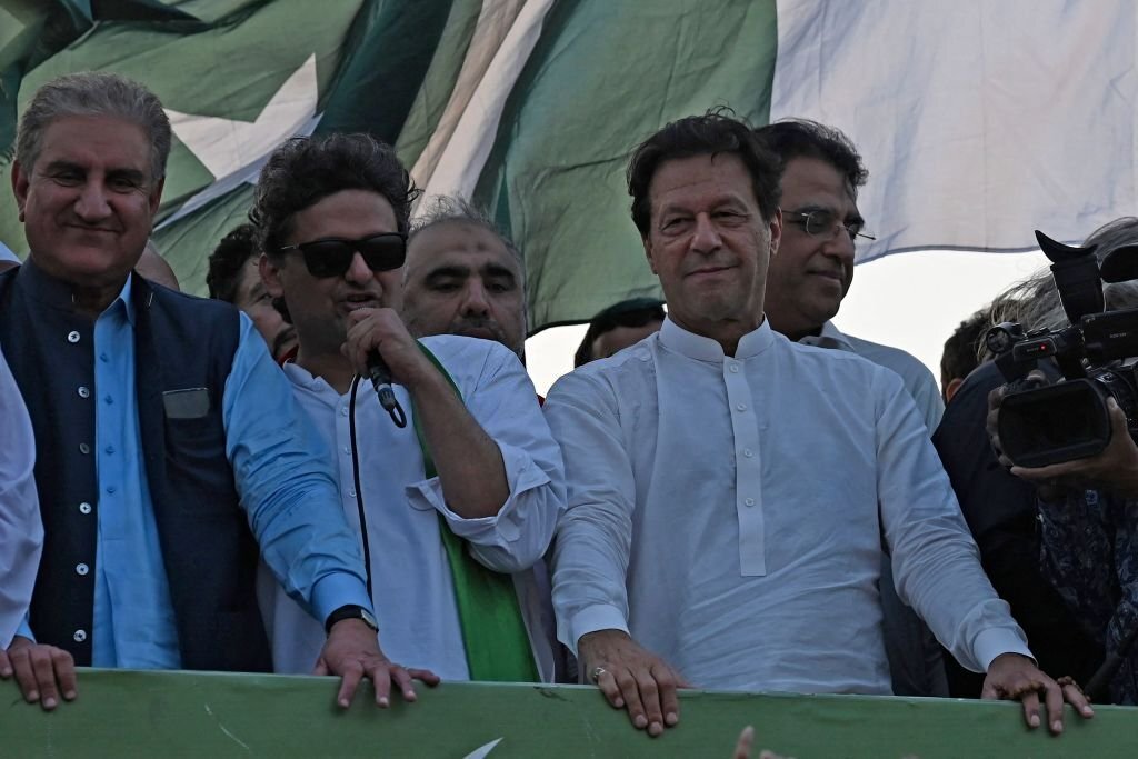 PTI sets up committee to 'avenge' police brutality during long march