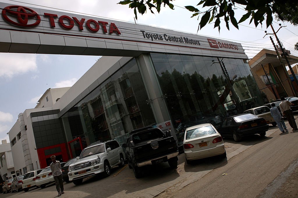 Toyota, Suzuki to partially shut Pakistan output over forex, shortage issues