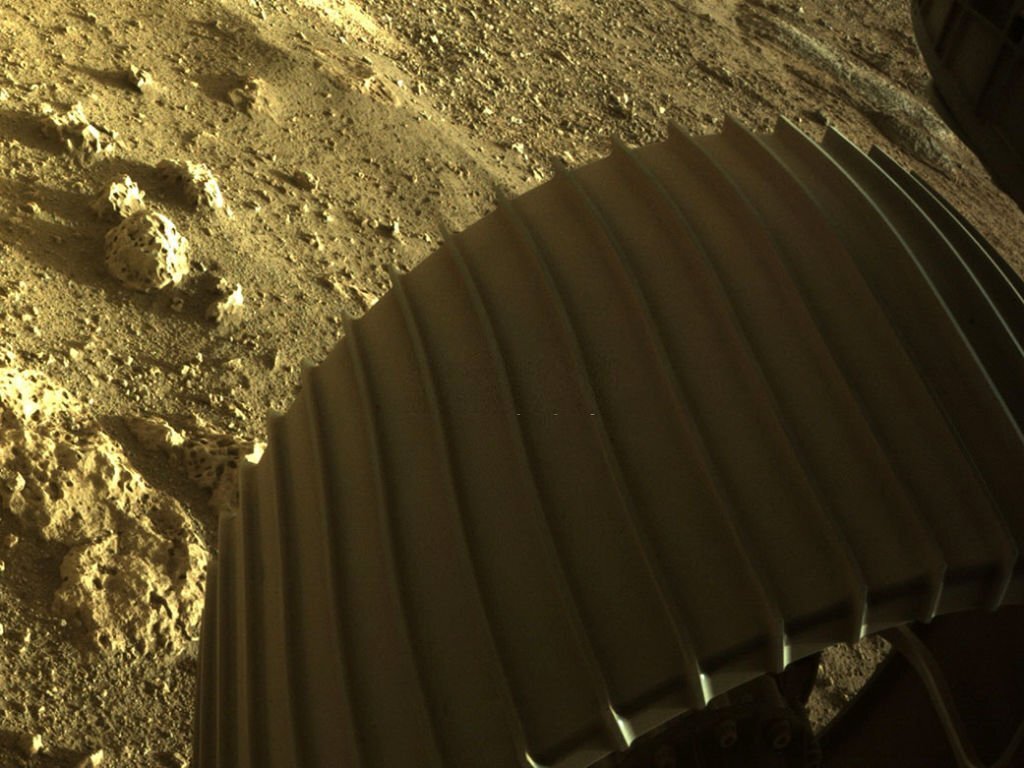 NASA's Mars helicopter 'phones home' after no contact for 63 days