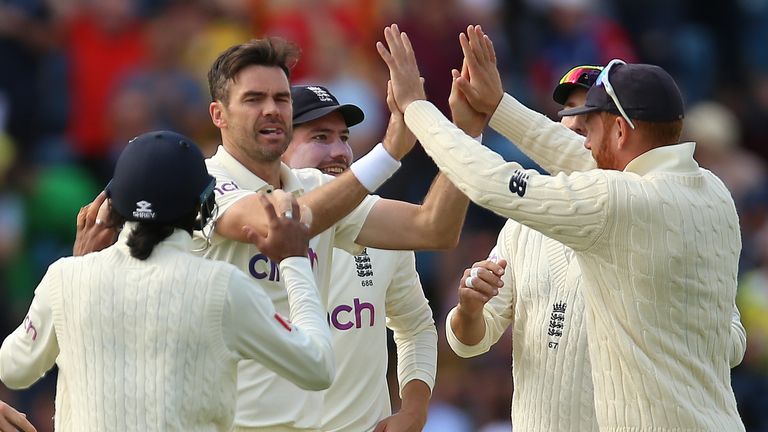 England set 378 to win fifth Test against India