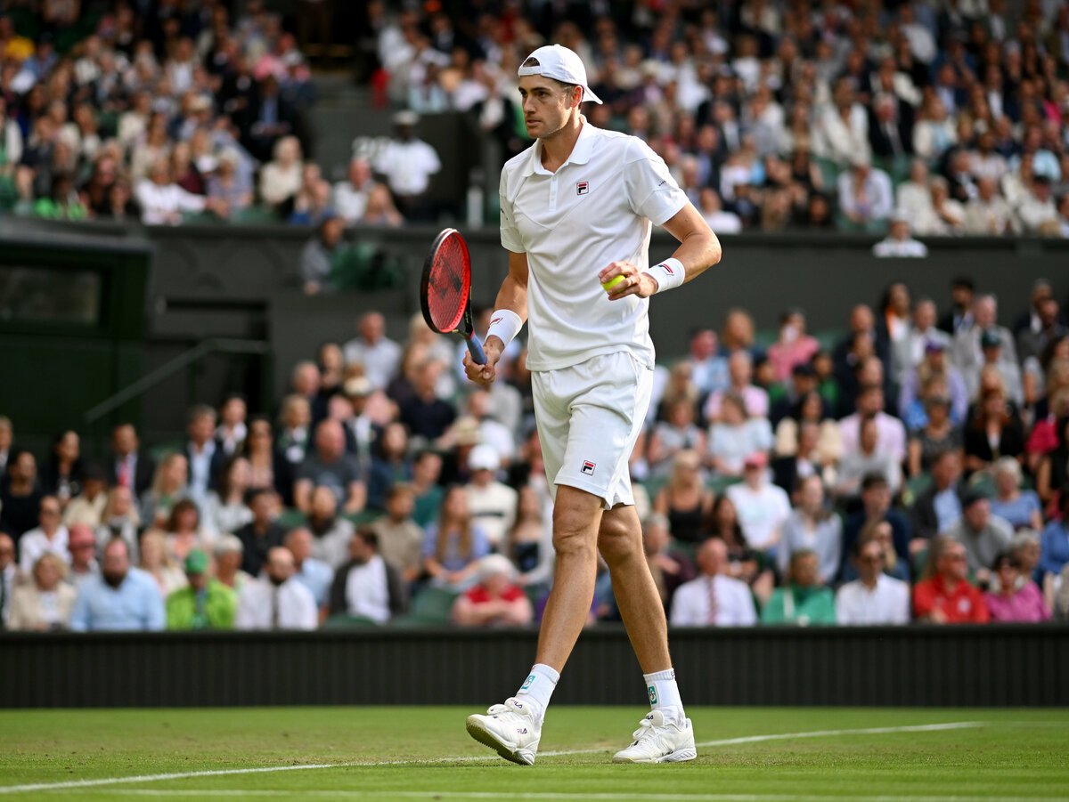 Isner out despite aces record