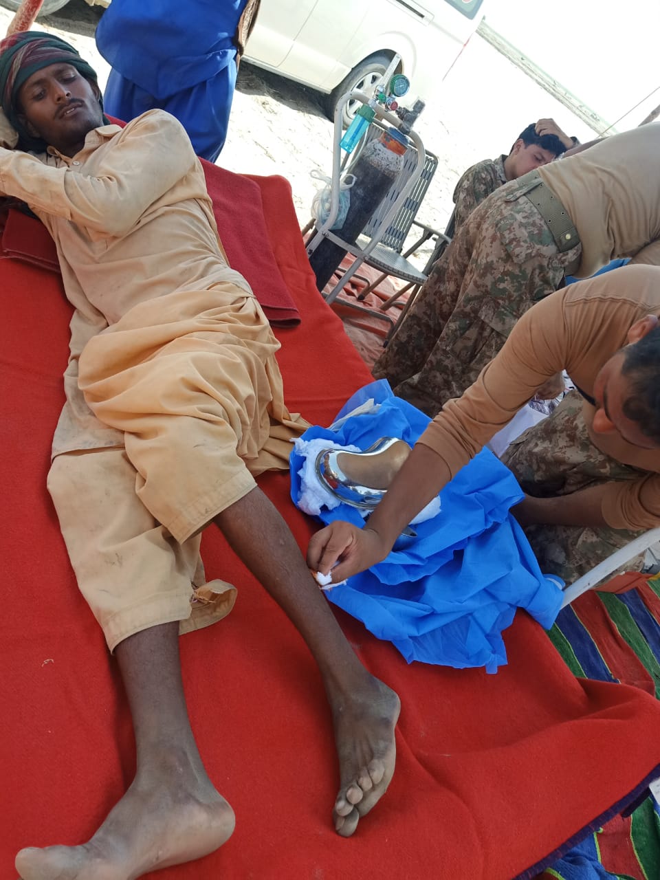 Army rescues many in Rahimyar Khan boat-capsize incident