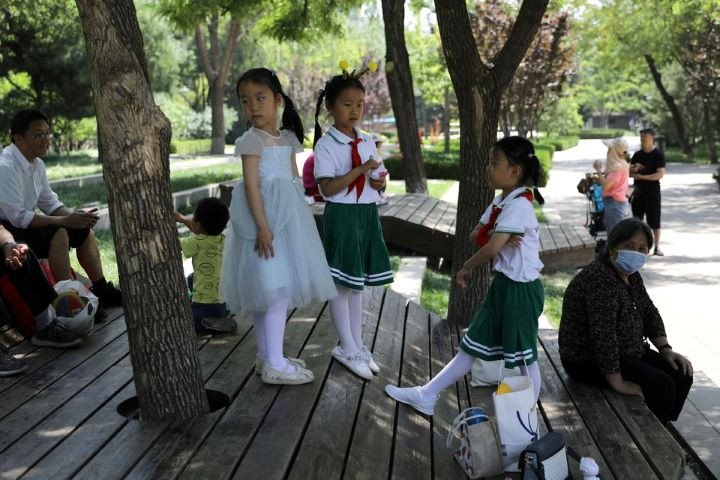 China population to begin shrinking by 2025: officials