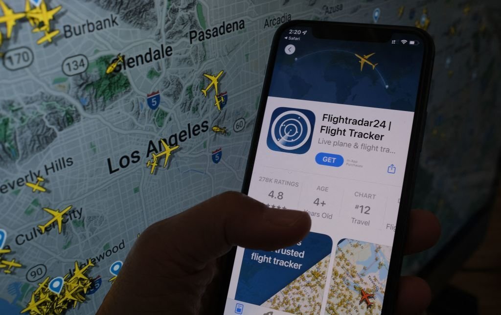 Flight tracking exposure irks billionaires and baddies