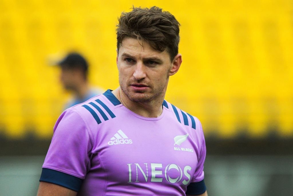 Mo'unga replaces Beauden Barrett as All Blacks change four