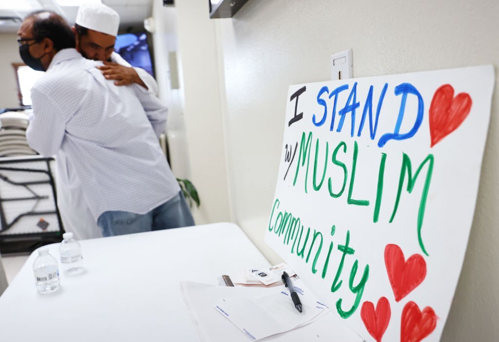 In New Mexico, Muslims reject sectarian label for killings